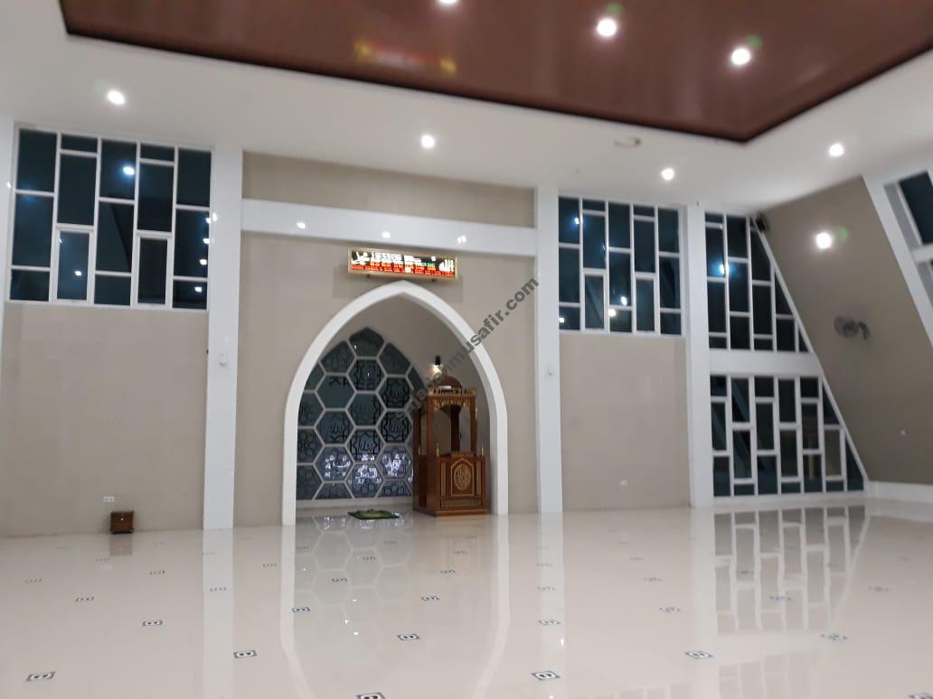 38. Masjid Nurul Hidayah. Rest area 575 A, jalan tol Ngawi Surabaya.